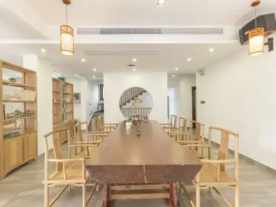 Yueshang Moon Bay Wetland Hostel