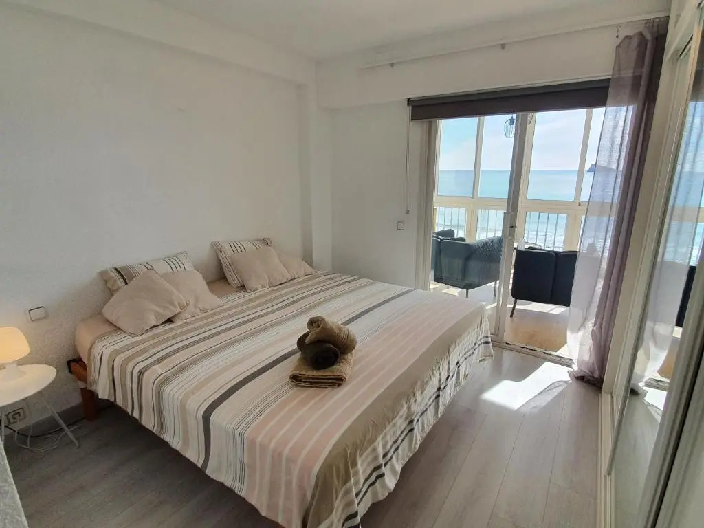 Esmeralda, Benidorm Beachfront Poniente, 1st line Frontal Seaview, Ocean Terrace