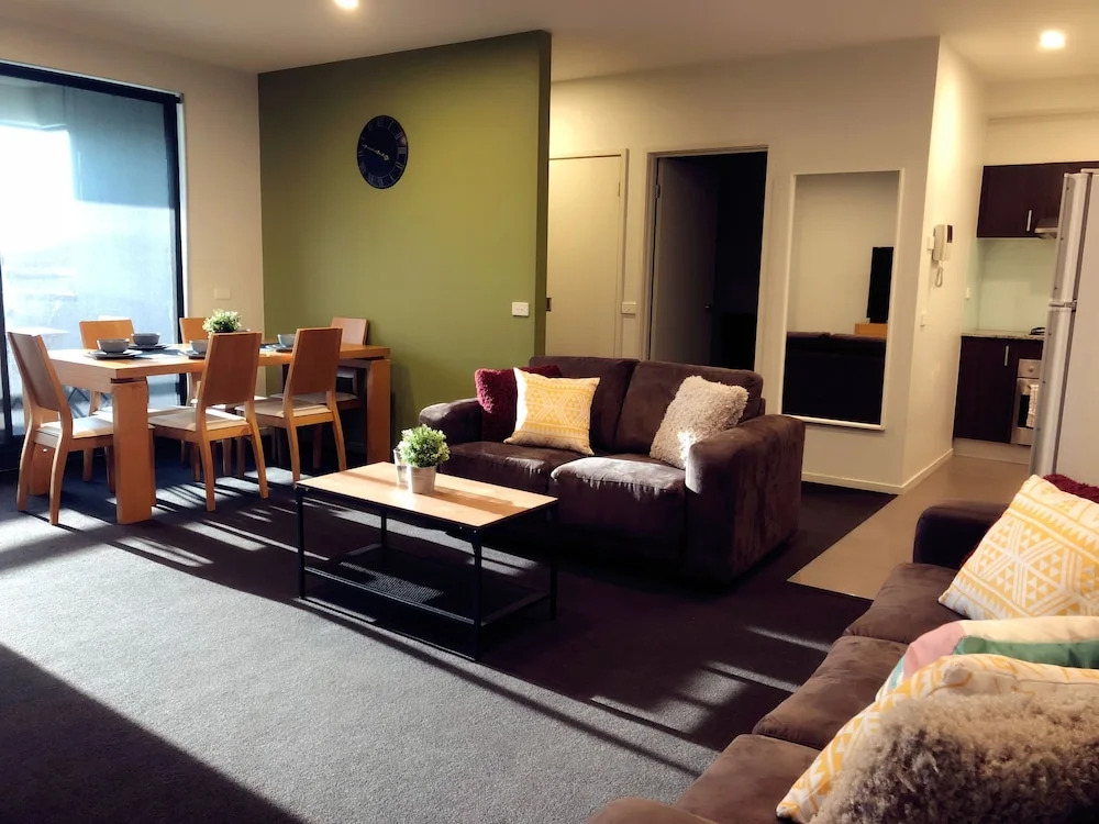 Port Melbourne Beach Front Apartment