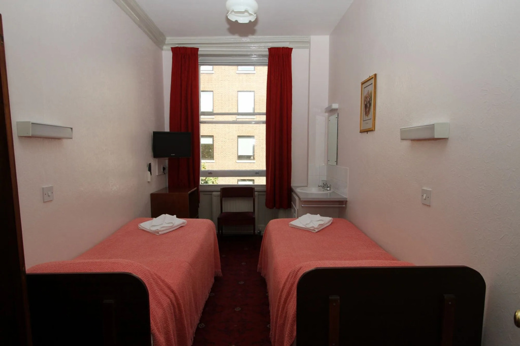 Ridgemount Hotel