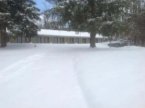 Plantation Motel