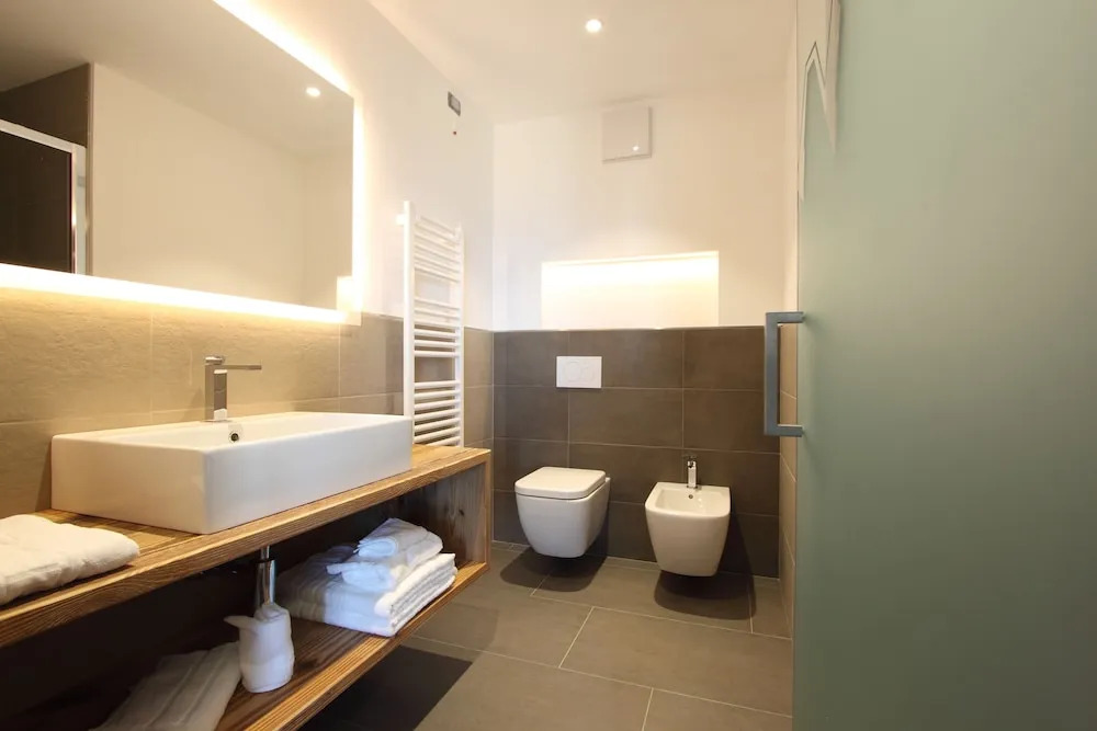 DOLOMITES B&B - Suites, Apartments and SPA