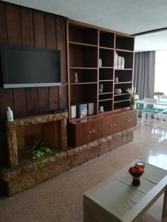 2 Dormitorios, 5 personas, Piscinas, 10 min Playa, Plaza La Nogalera
