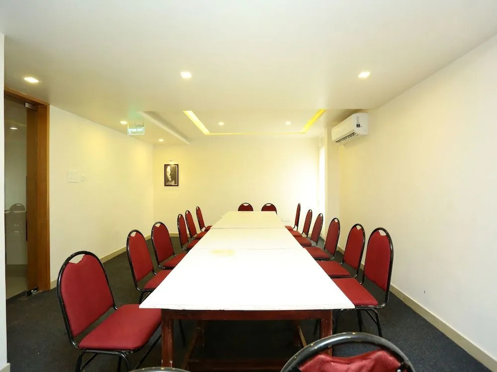 OYO 16812 Hotel Padippurayil
