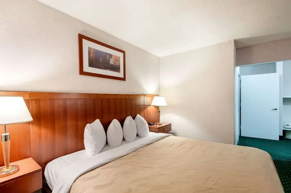 Quality Inn & Suites