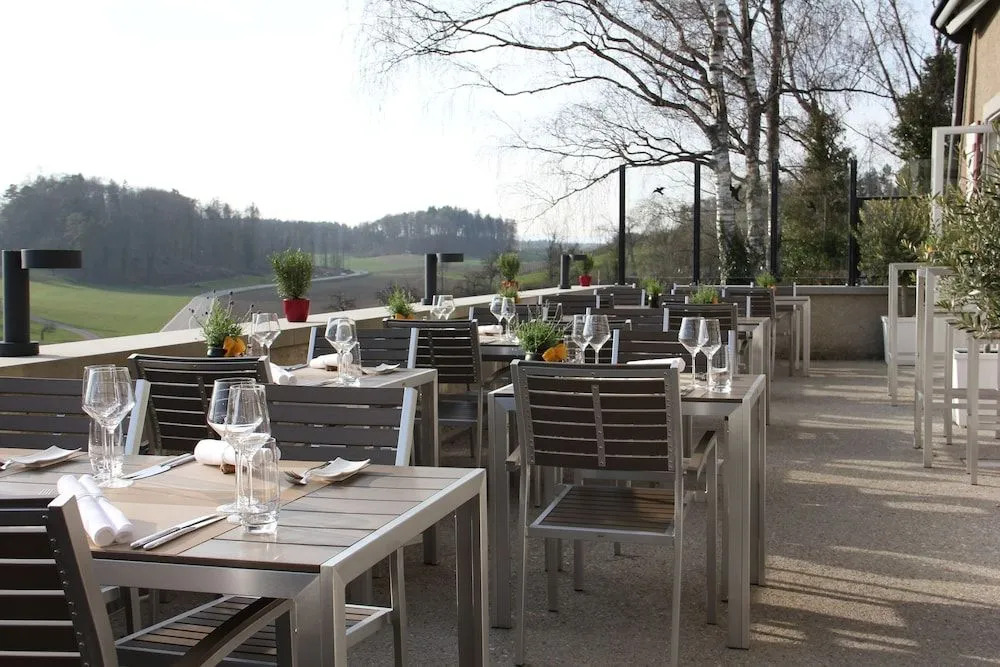 Hotel & Restaurant Schloss Schwandegg