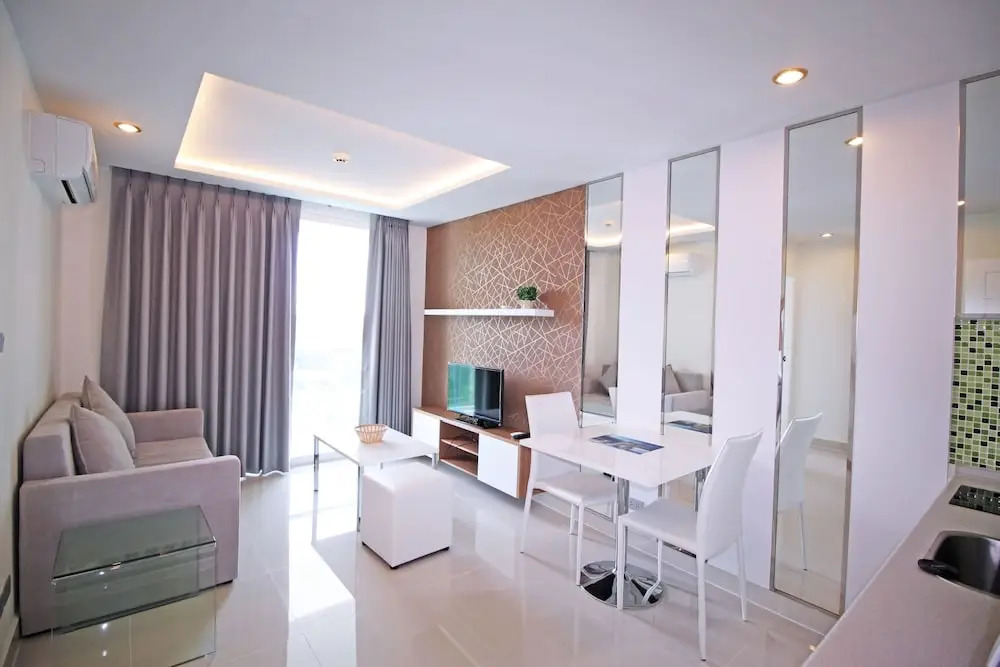 Amazon Residence by Pattaya Sunny Rentals
