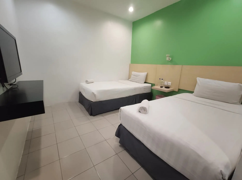 T Hotel Tandop
