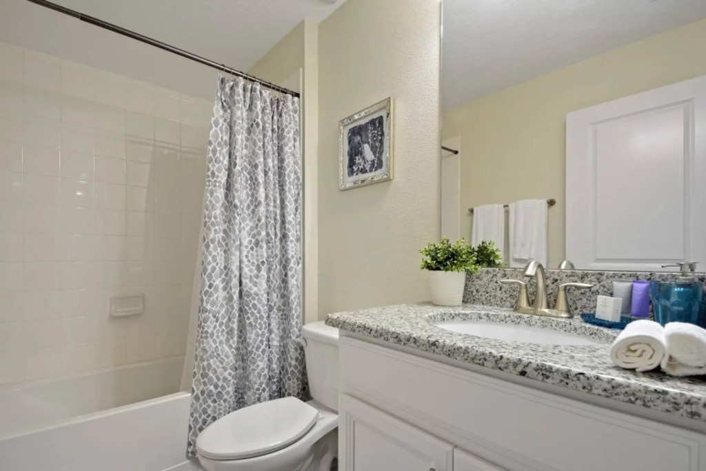Spacious home with a great private pool near Disney