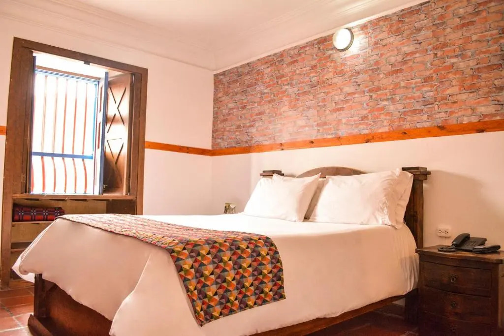 Hotel Cacique Real
