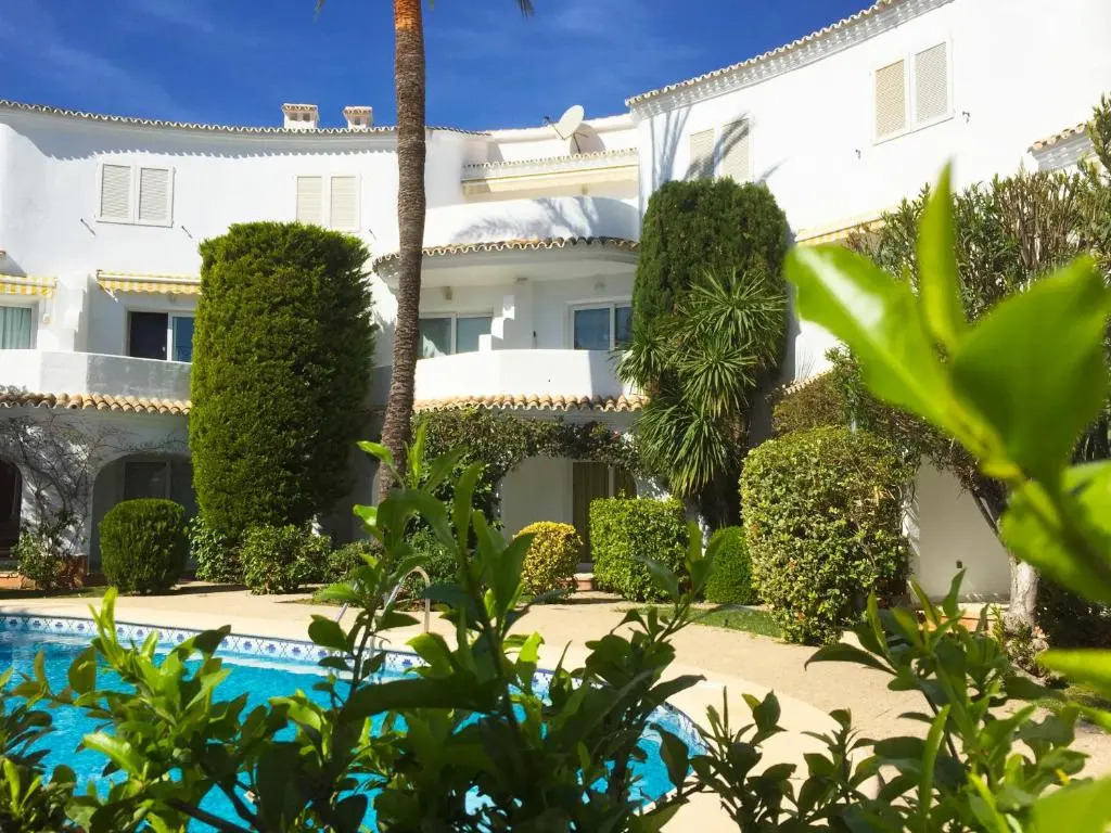AP2116 Oasis Beach II Marineta