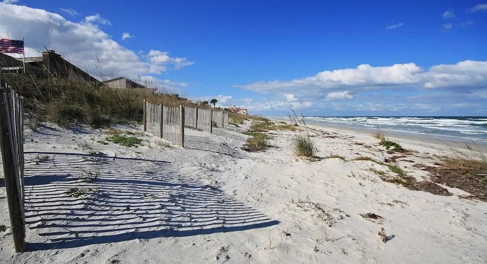 Sea Dunes Pieces of Eight C10 Apartment 4