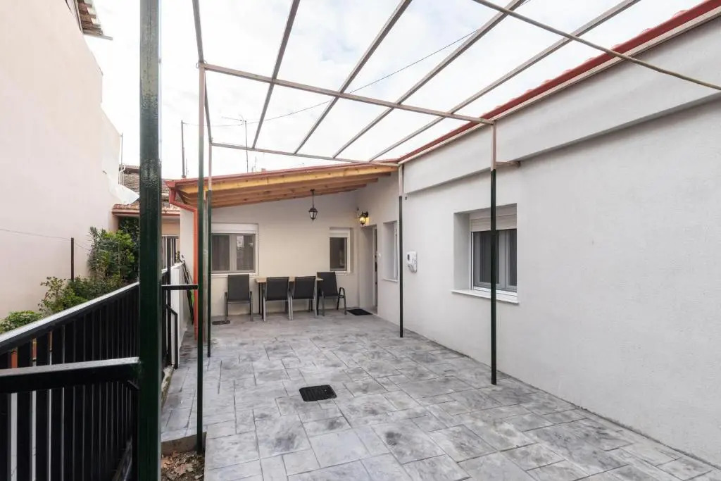 Newly built detached house with parking