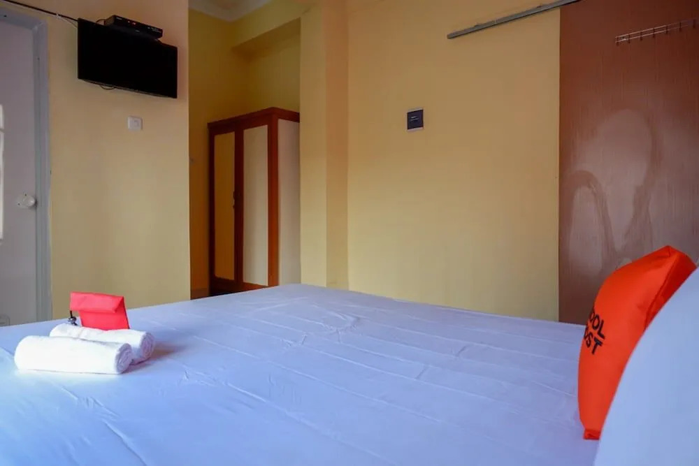 KoolKost Syariah near Taman Sampangan Semarang