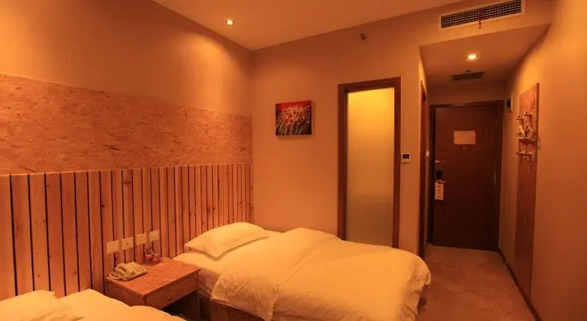 Yihao Business Hotel