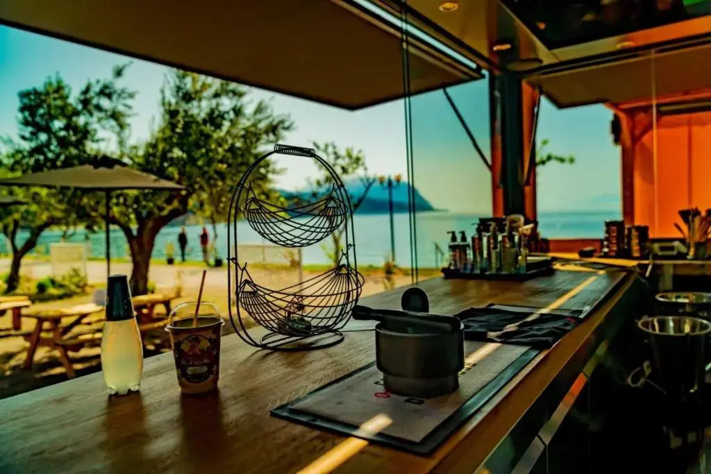 Elimnion Resort