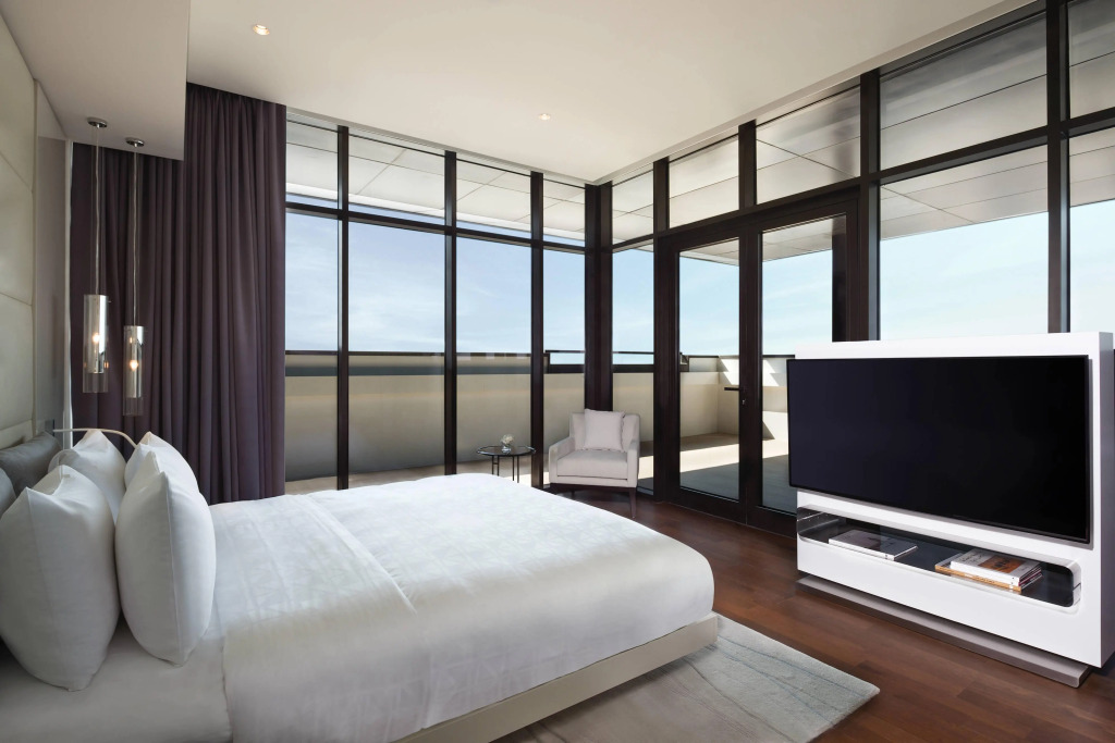 La Ville Hotel & Suites CITY WALK Dubai, Autograph Collection