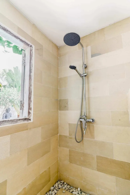 Villa Cemacase - Stylish 2BR Villa with Spacious Private Pool & Pool Table in Seseh