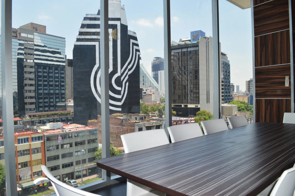 Hotel Block Suites
