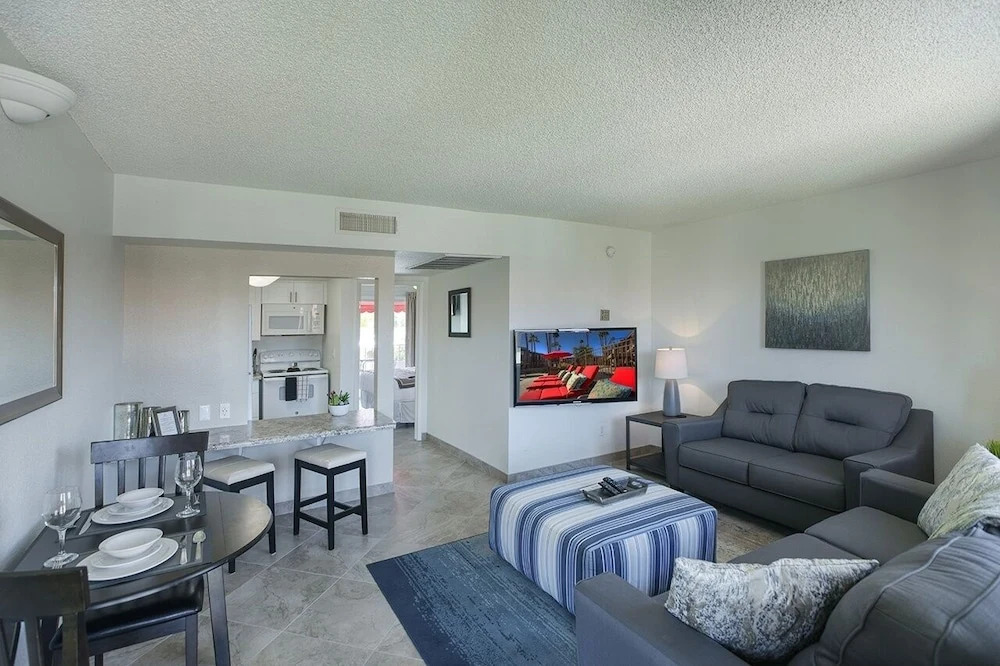 206 Fully Furnished 1BR Suite-Prime Location! by RedAwning