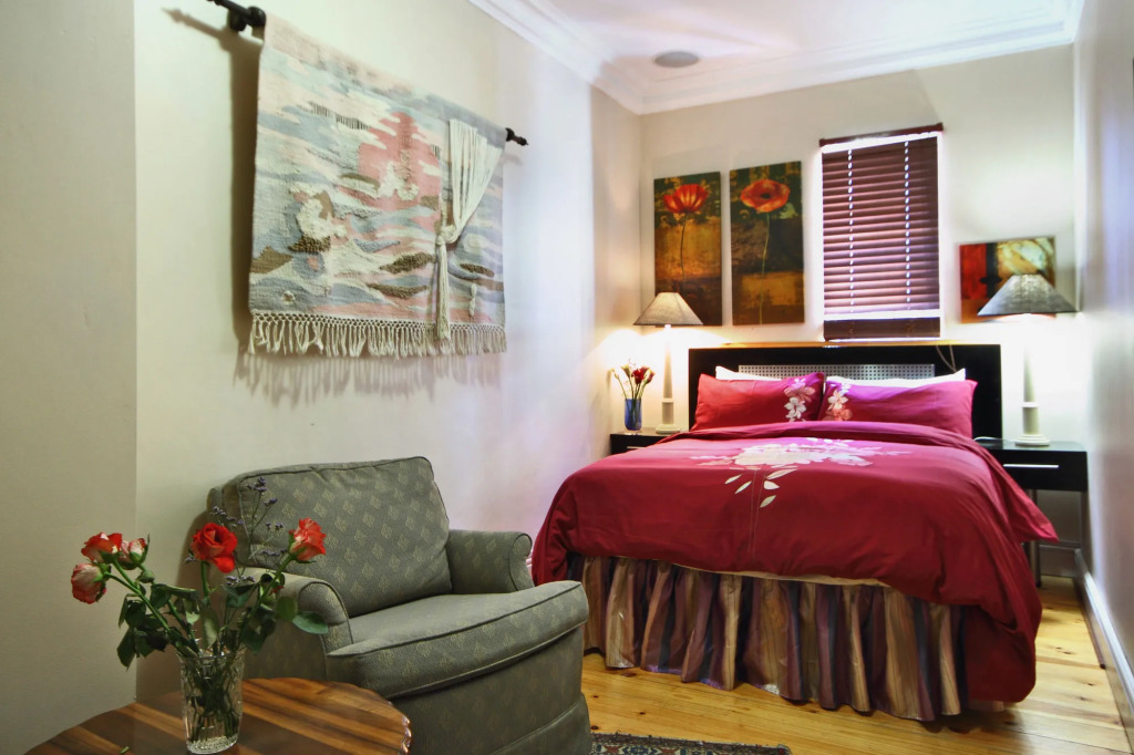 Forty8 Backpackers Hotel