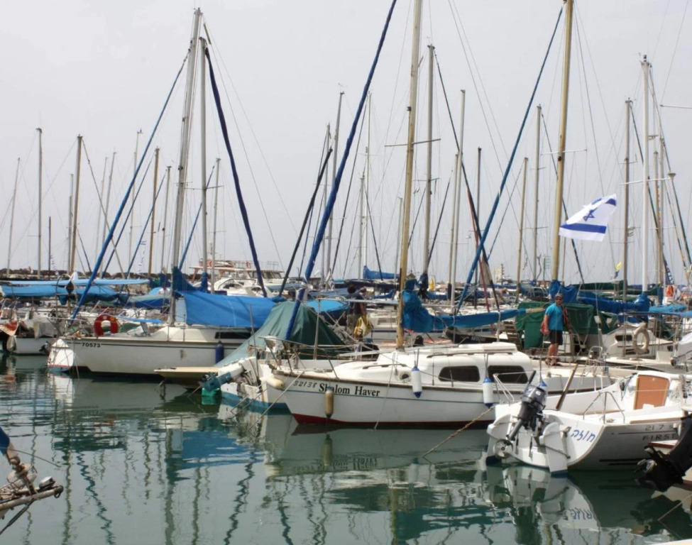 Crowne Plaza Tel Aviv Beach by IHG