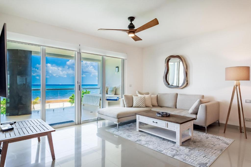 Mareazul Beach Front Condos At playa del Carmen