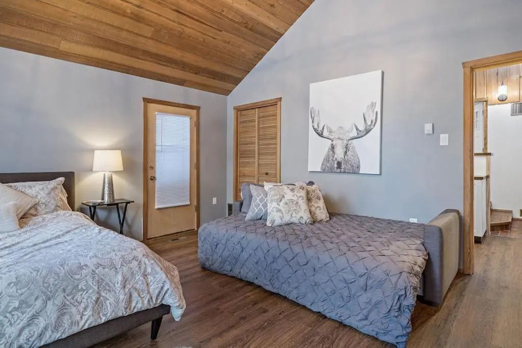 2 Bedroom Cabin