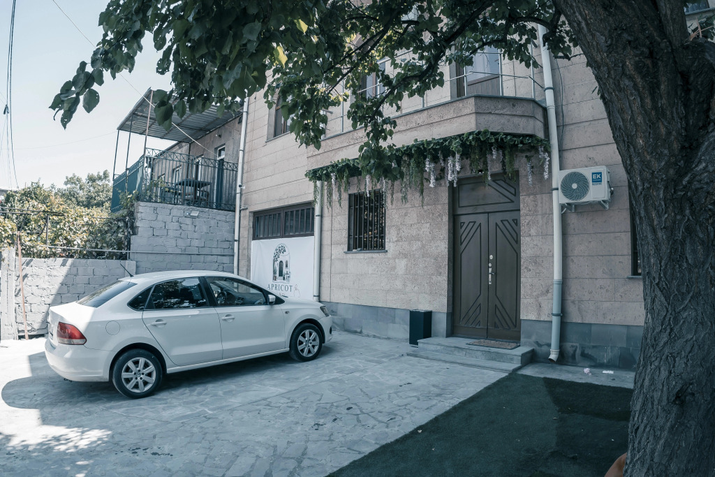 Аpricot yard Mini-hotel