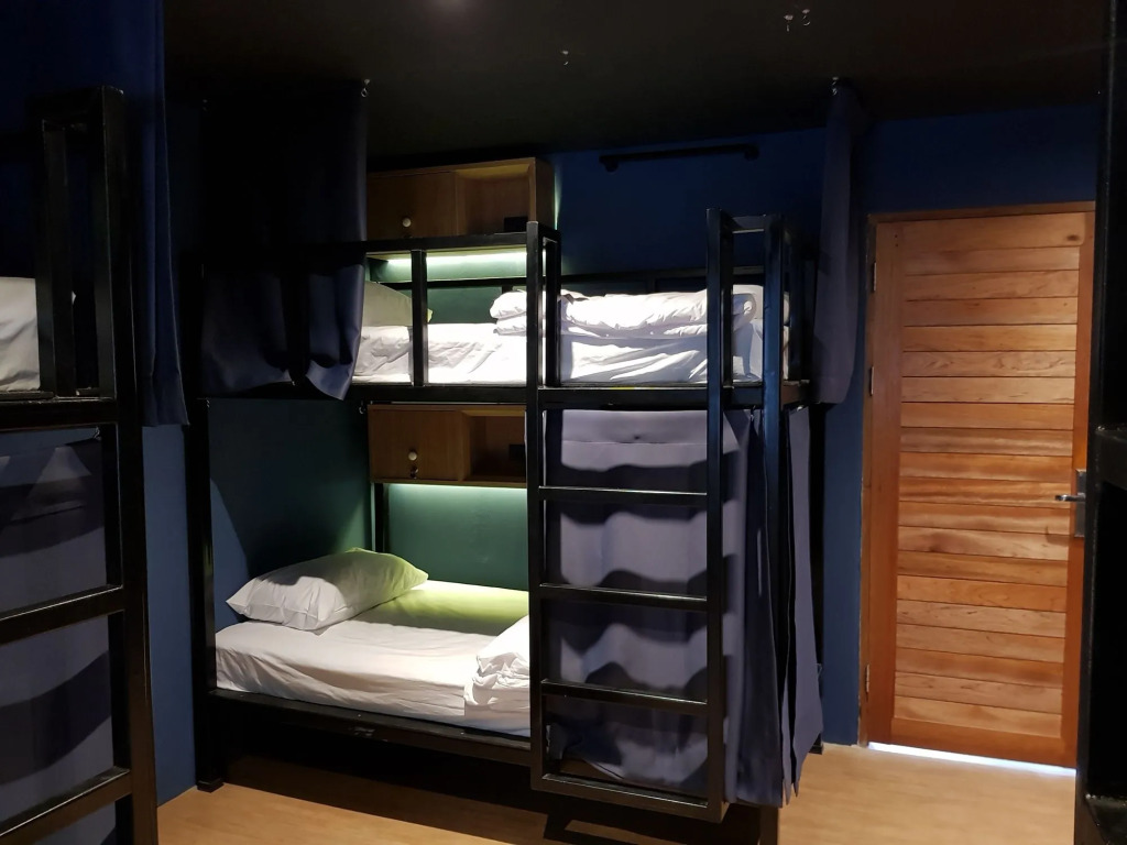 Borbaboom Phuket Poshtel & Hostel