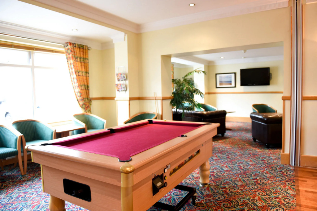 Riviera Hotel & Holiday Apartments