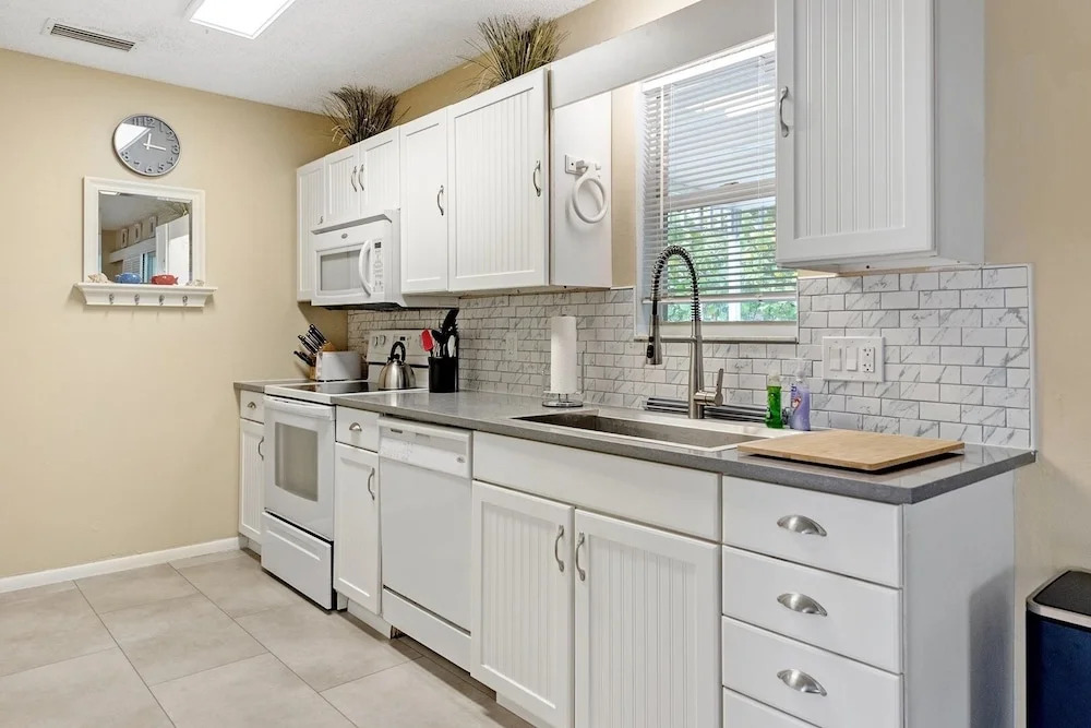 North Beach Village 6325 3 Bedroom Home by RedAwning