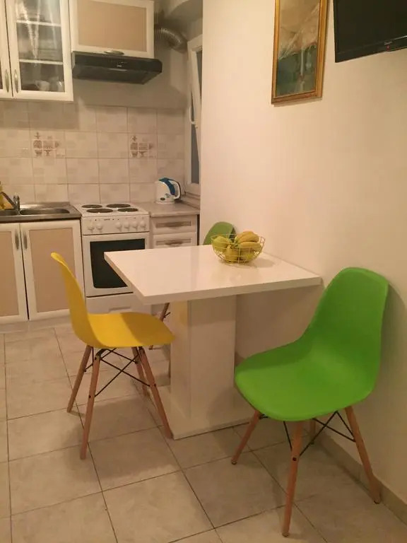 Apartment Violet