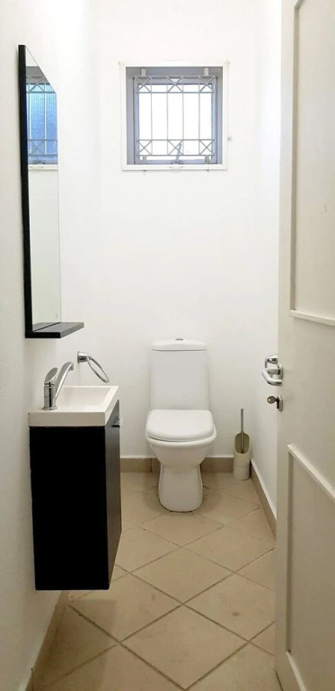 Apartment With 3 Bedrooms in Albion, With Wonderful sea View, Pool Acc