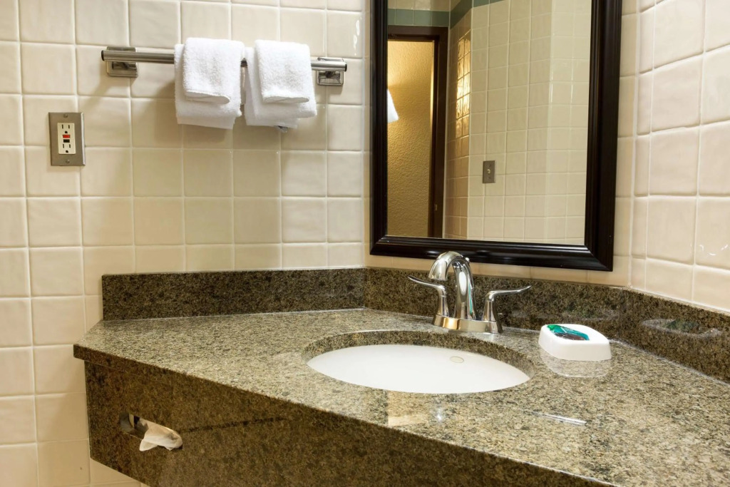 Drury Inn & Suites San Antonio Riverwalk