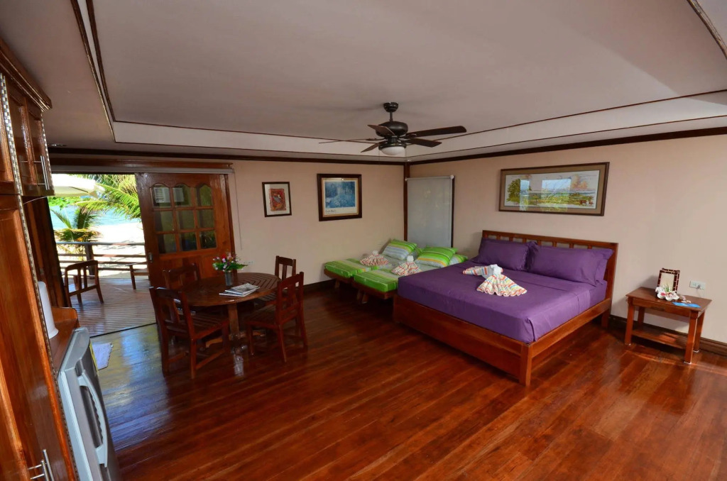 Arena Island Resort