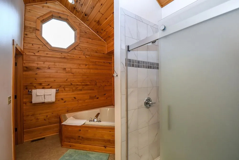 Cedar Shores Villa 03