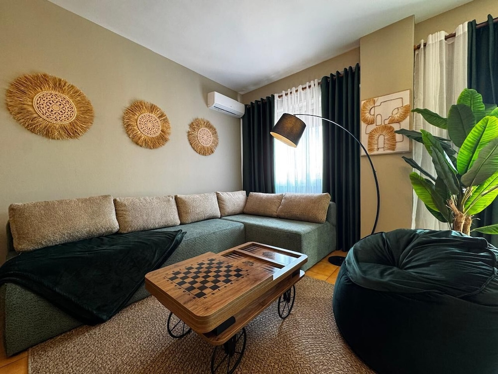 Boho Central Apartment