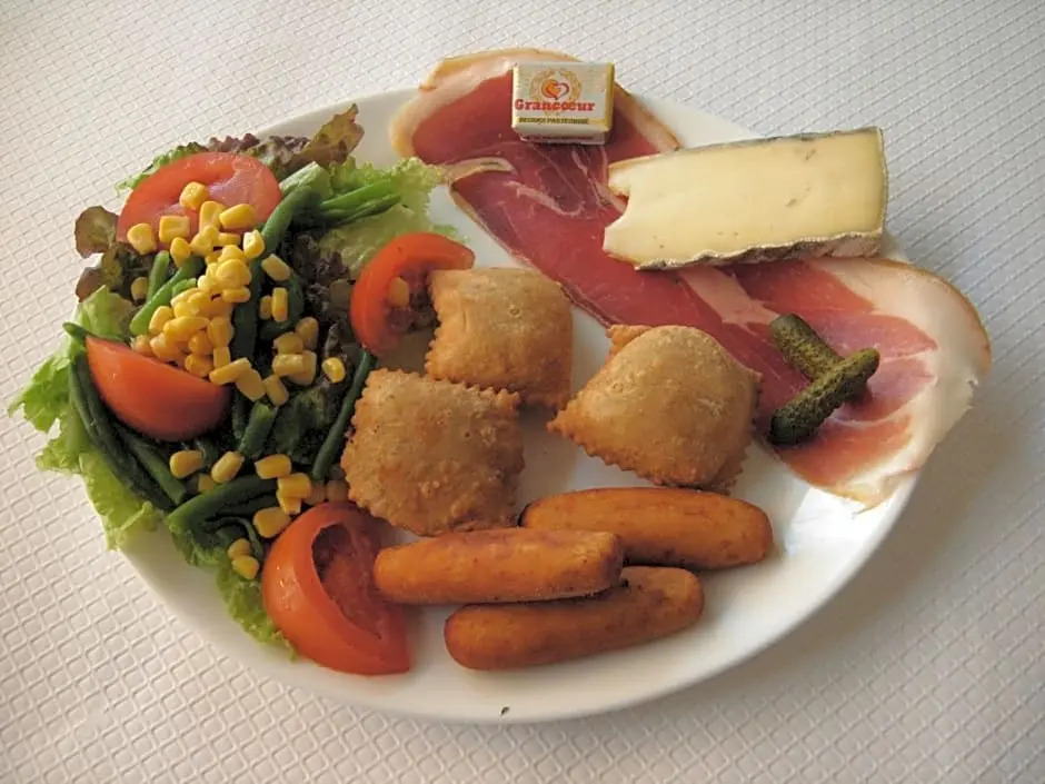 HOTEL LE CHAMOIS
