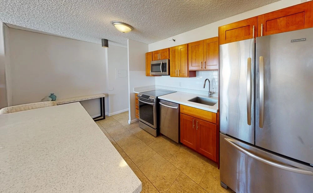 Tower 1 Suite 2507 - Qqp 1 Bedroom Apts by Redawning