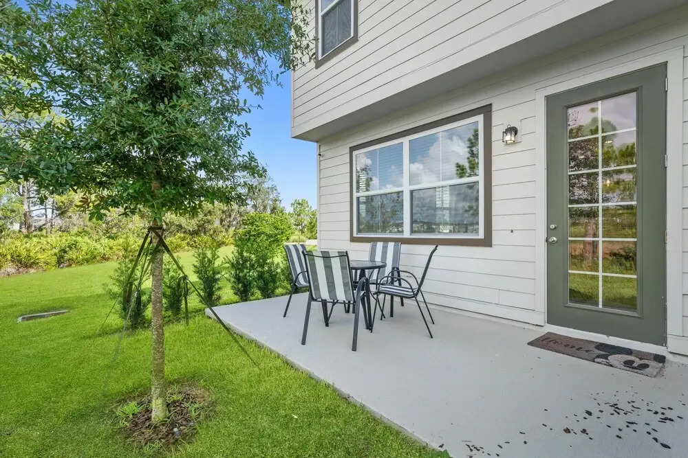 1080 Plantation Lane