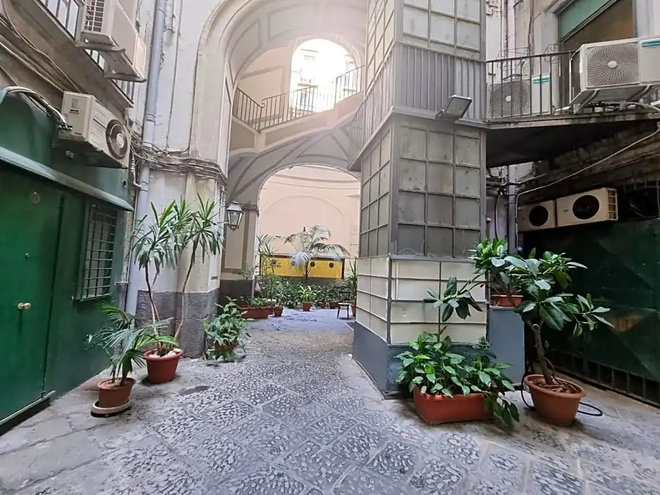 BARBAJA SUITES IN STREET TOLEDO 205