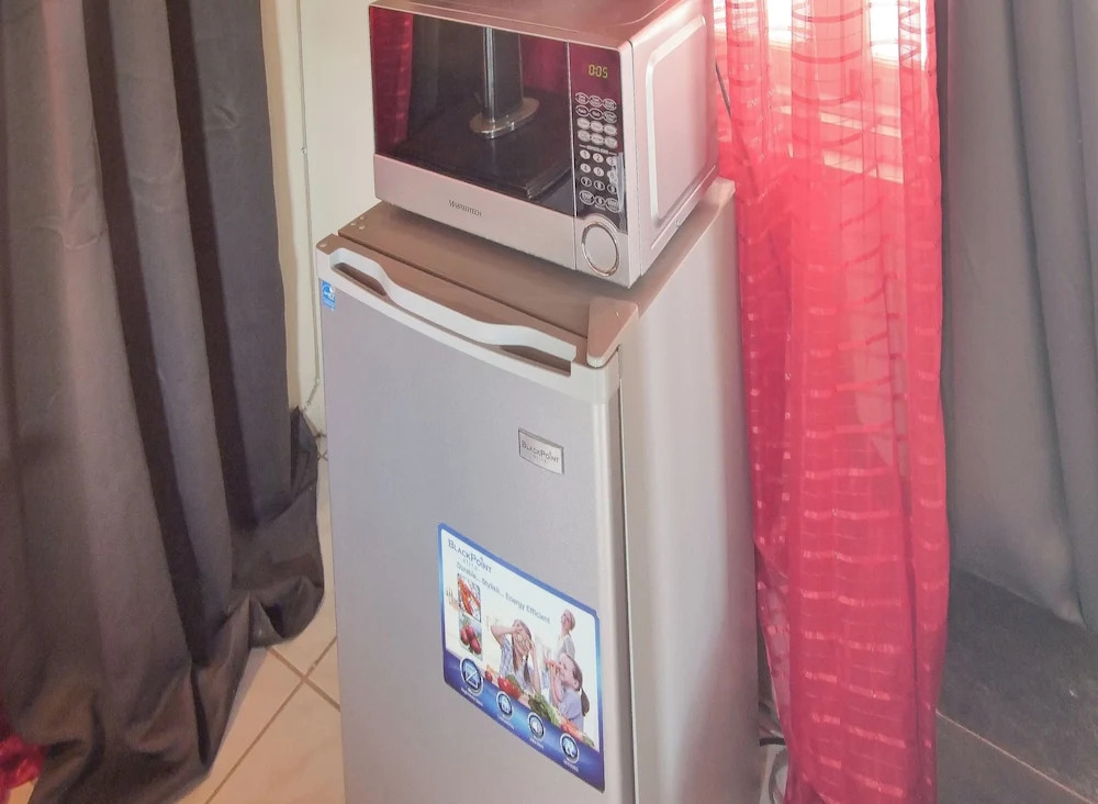 876 JA Oasis & Homestay - by Kingston Airport