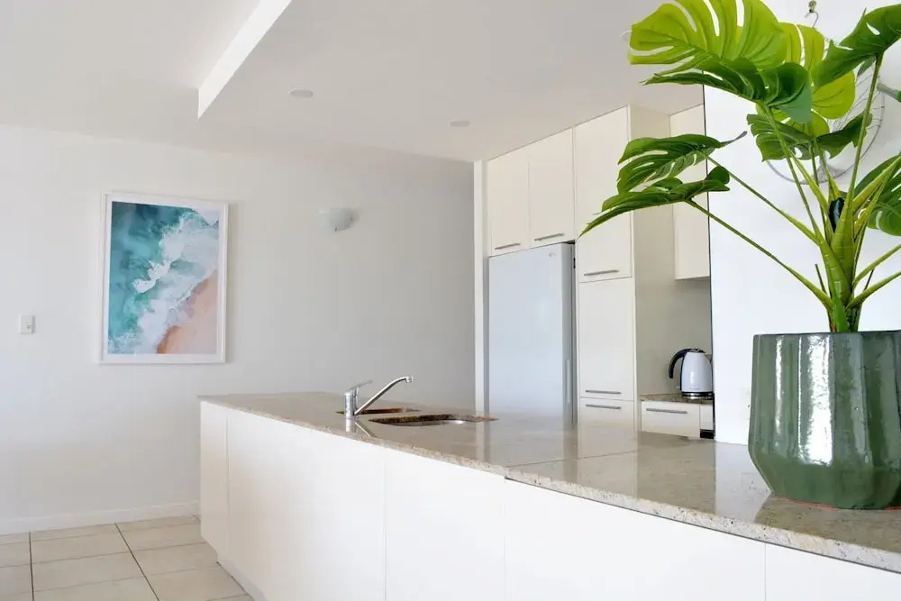 Beachfront 3-bed With Pool & Stunning Ocean Views