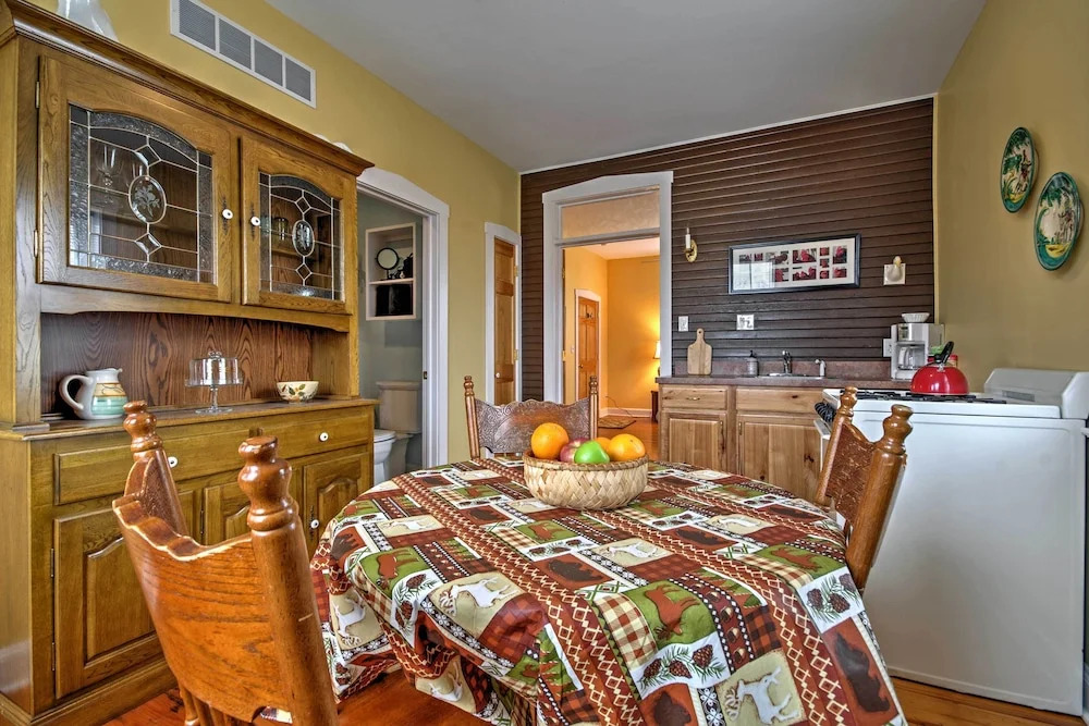 Charming Berger Apt on 42-acre Farm w/ Pool Access