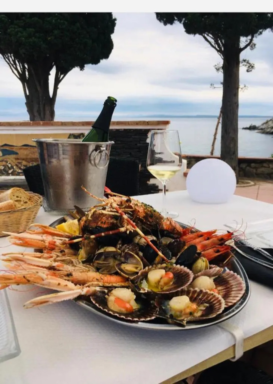 Impresionantes vistas del mar en Roses, Canyelles