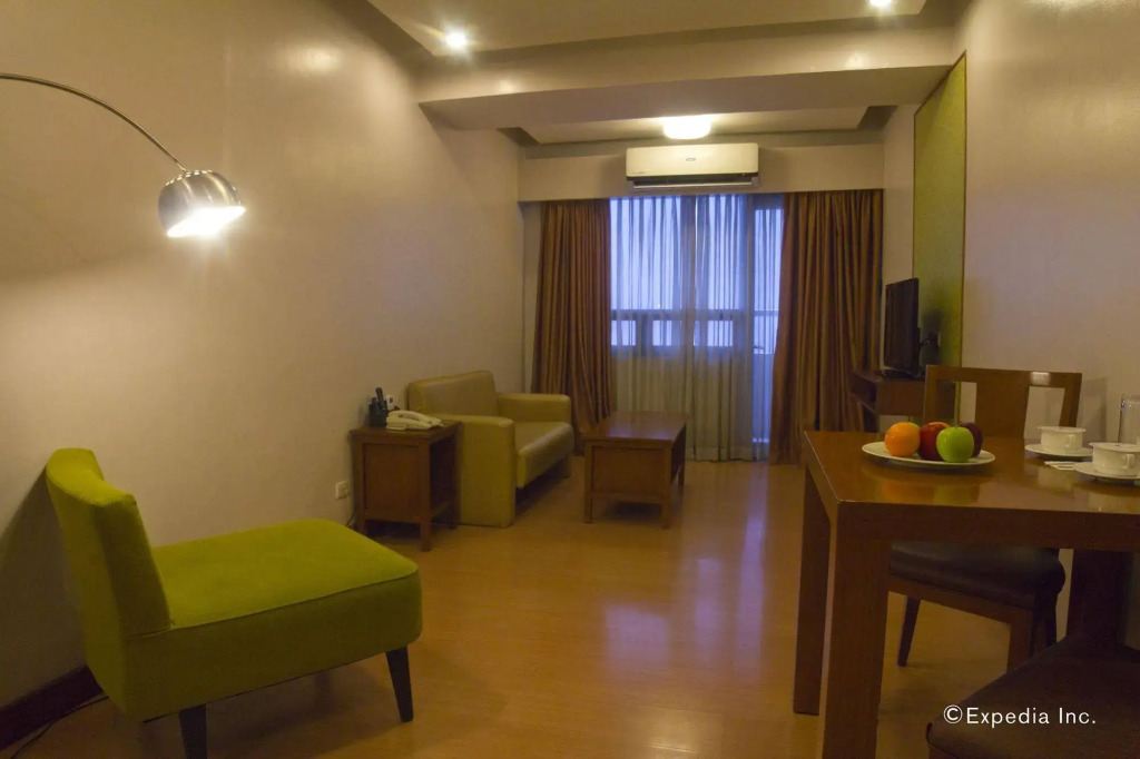 The Malayan Plaza Hotel