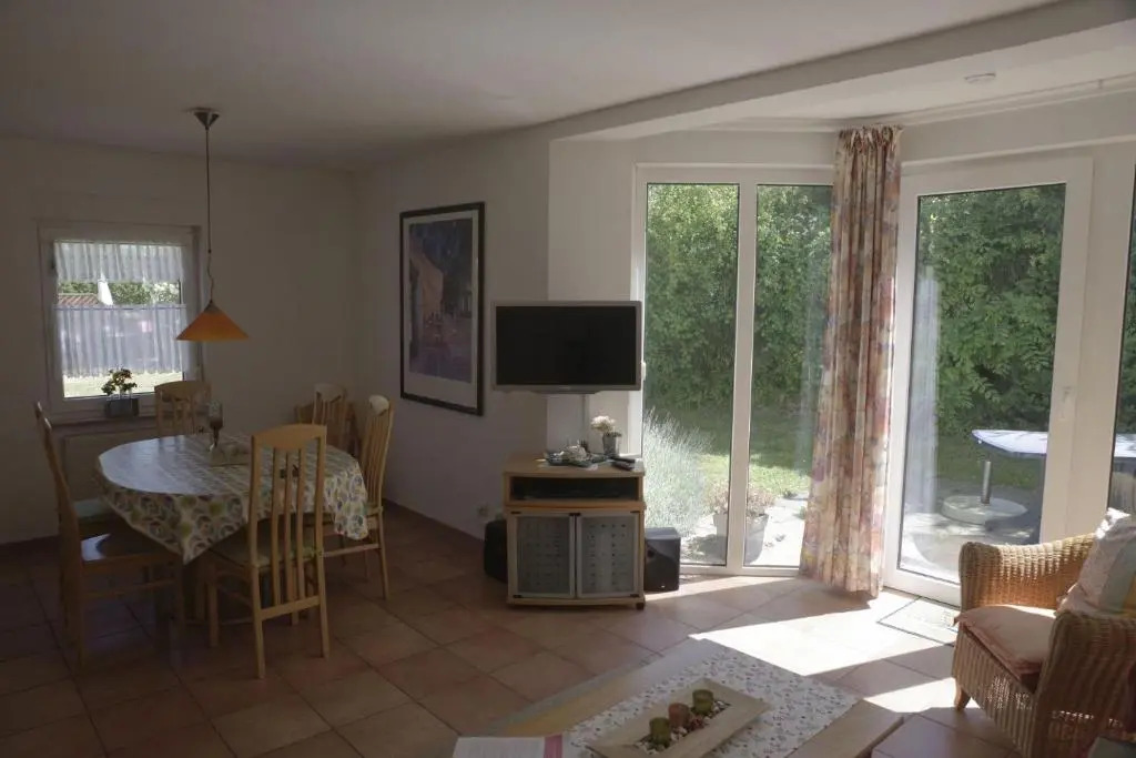 Ferienanlage-Reriker-Strasse-EG-links-9388