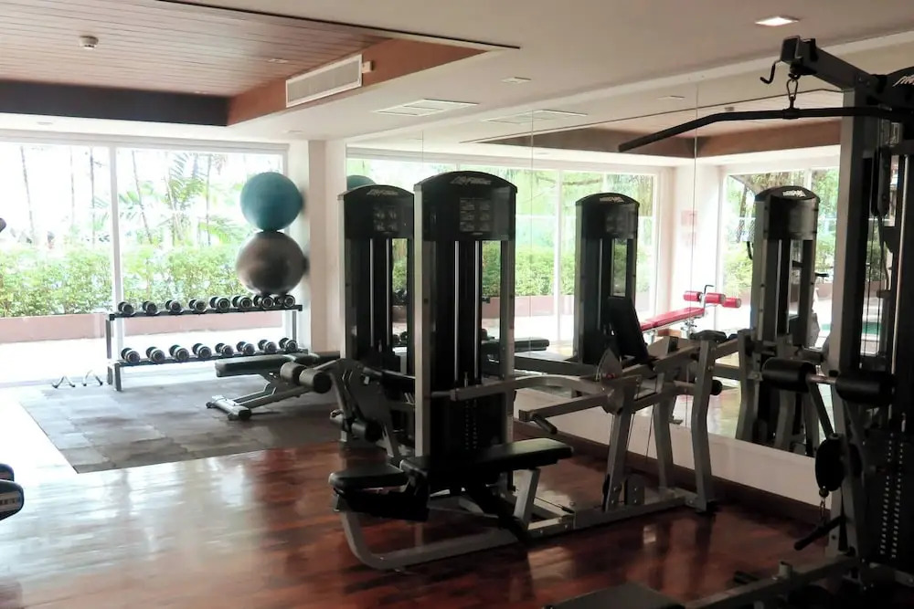 6-15 - 1 Bdr Condo With Balcony and Shared Pool