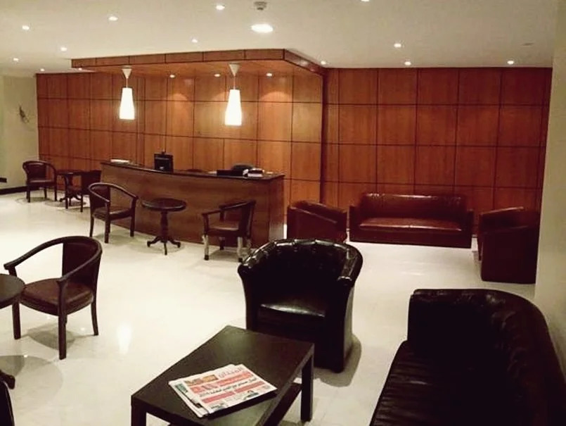 Lamar Suites Hotel